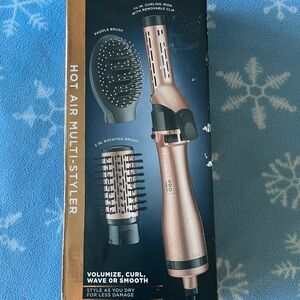 INFINITIPRO  by Conair Hot Air Multi-Styler  New Damaged box
